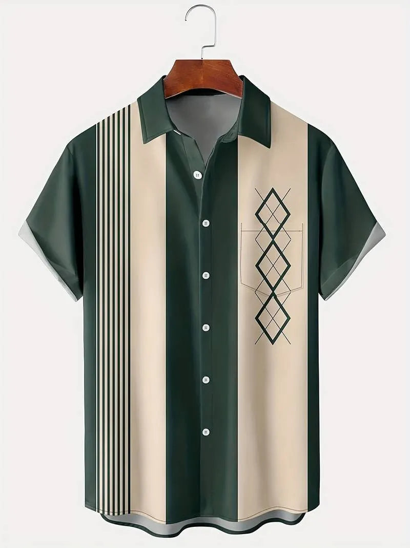 Men's plaid short-sleeved shirt with contrast lapel in loose regular fit