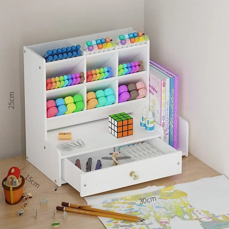 Square plastic pen storage box with oblique insertion compartments for organising writing instruments