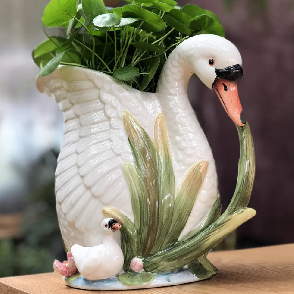 Ceramic swan vase in pastoral style with embossed effect, 24.1 x 15.2 x 20 cm, picture colour, for household decoration