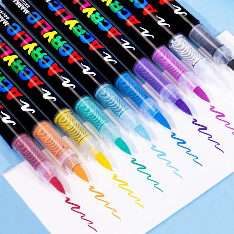 Set of straight liquid acrylic marker pens with soft heads for art and graffiti work