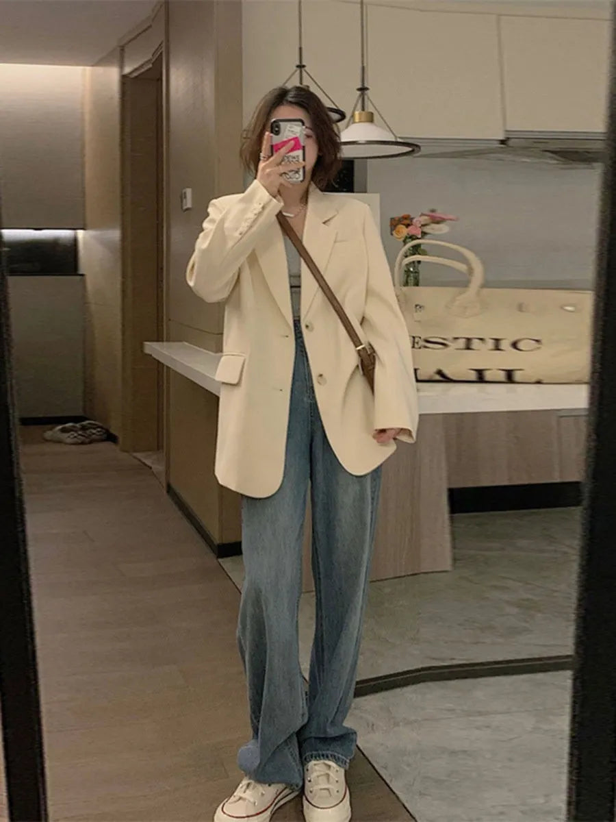 Korean style solid colour polyester suit jacket with long sleeves and pockets in milky white