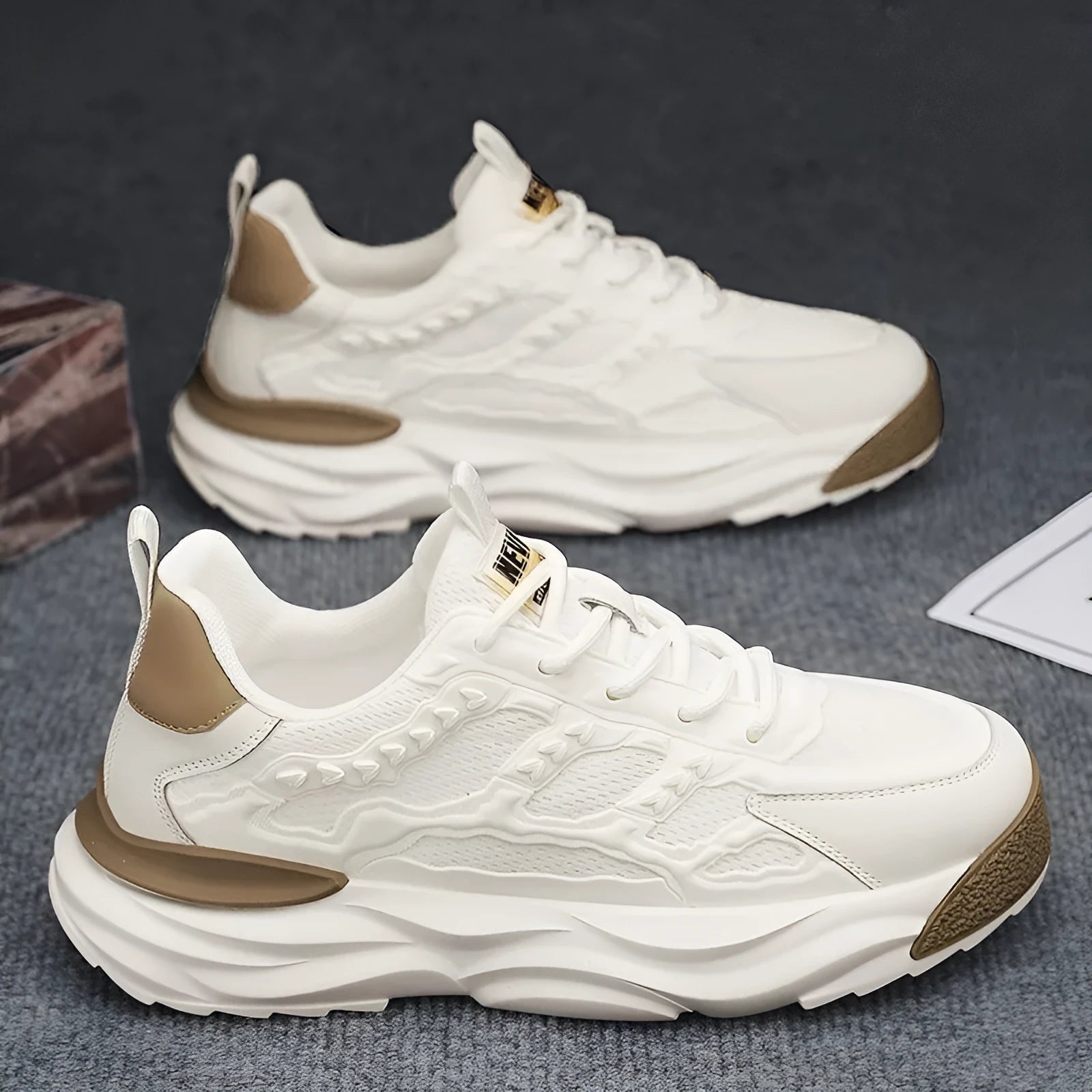 Men's white PU mesh casual trainers with round toe design for sports and leisure