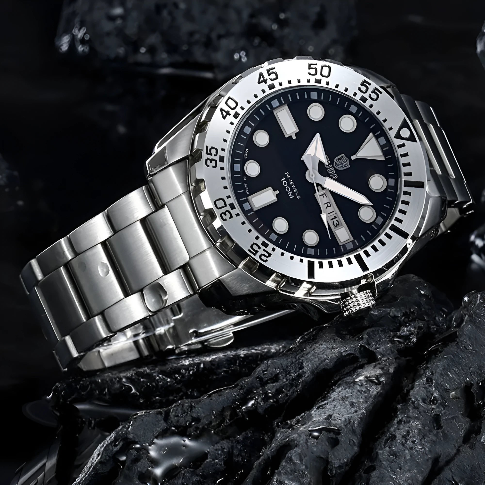 Men's waterproof watch with luminous quartz movement in silver case with blue dial and steel bracelet