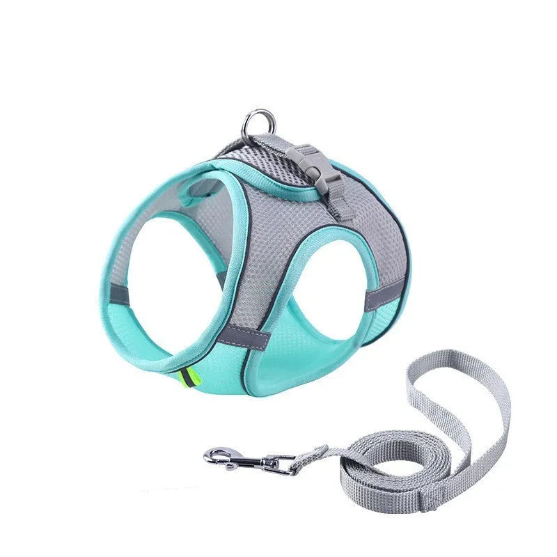 Reflective vest-style dog harness in breathable polyester with adjustable straps and rope leash