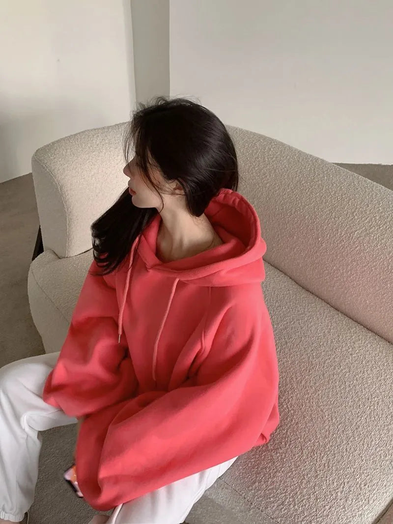 Watermelon red sleeveless hooded sweater for women made from mulberry silk, loose fit.