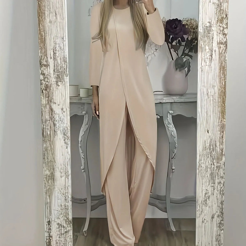 Casual long sleeve round neck top and matching trousers lounge set in polyester fabric