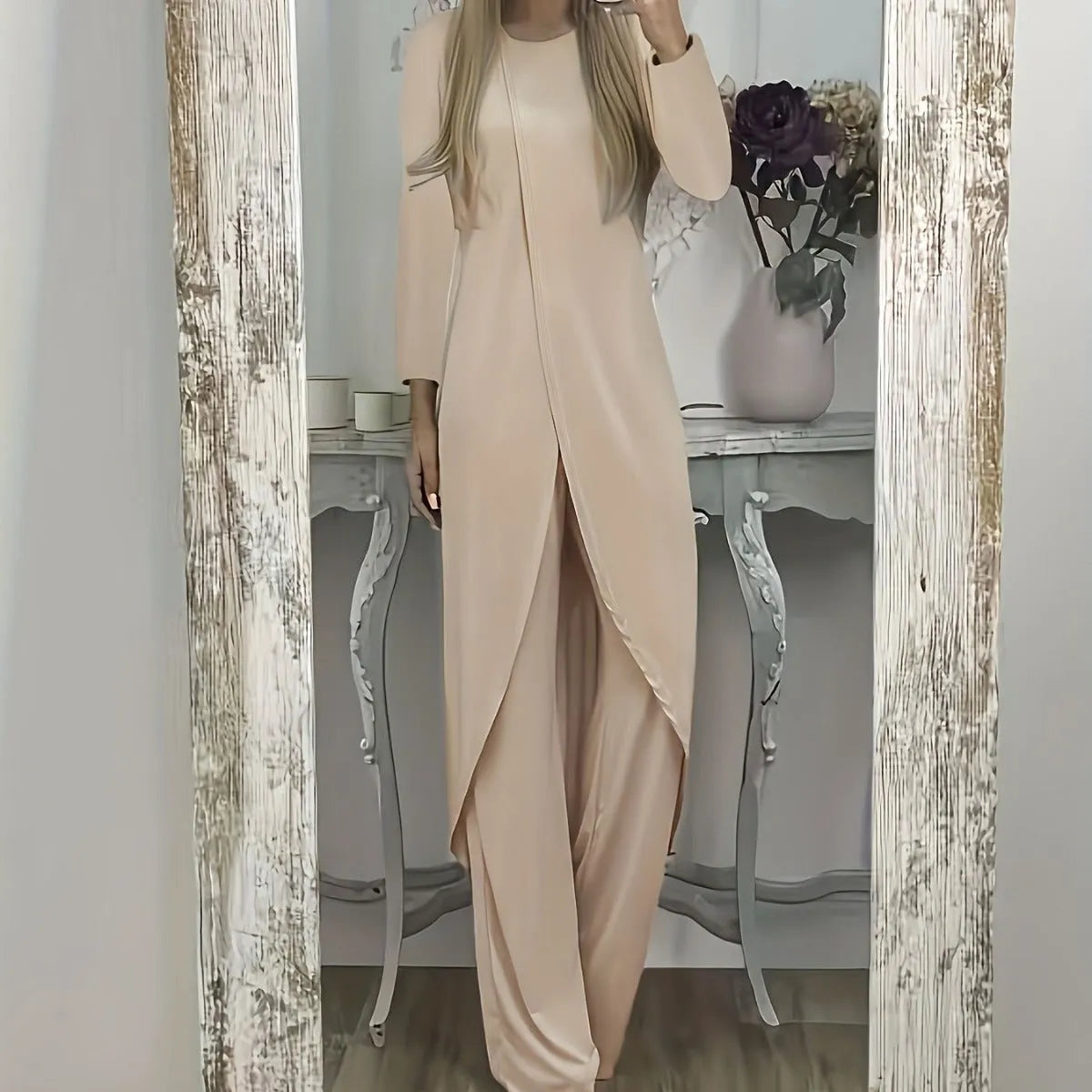 Casual long sleeve round neck top and matching trousers lounge set in polyester fabric