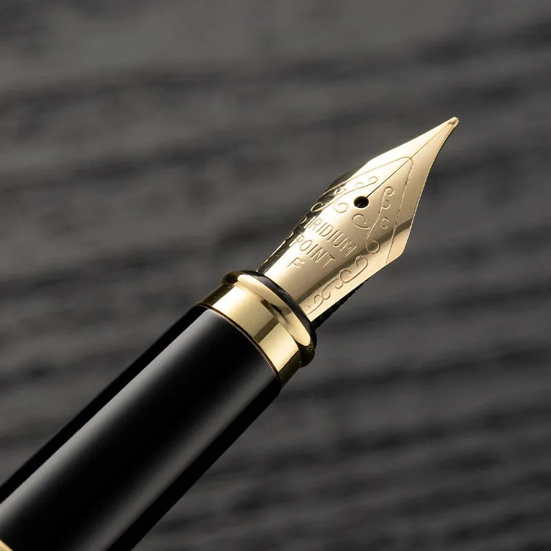 Metal fountain pen with fine F-0.5mm nib, black gold clip finish, 140mm length