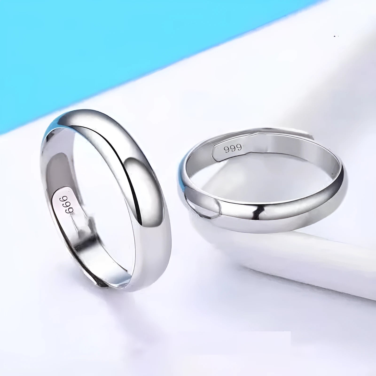 Unisex adjustable metal ring with silver or gold plating, geometric shape