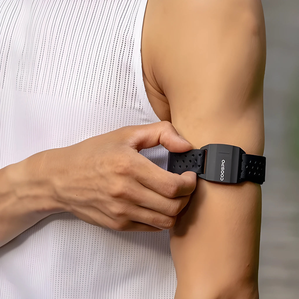 Black waterproof armband heart rate monitor, free size, made from ABS and TPU for cycling and workouts.