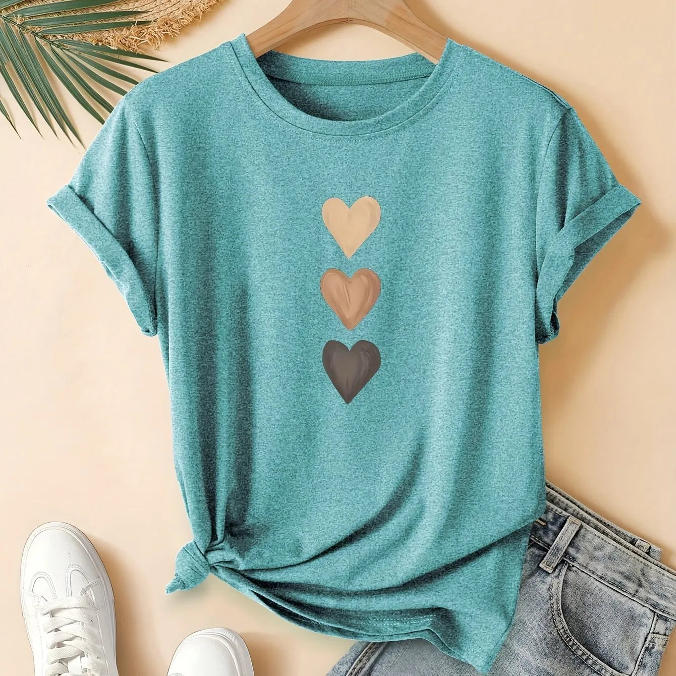 Women's short sleeve round neck t-shirt with an art retro pattern, in pure cotton fabric.