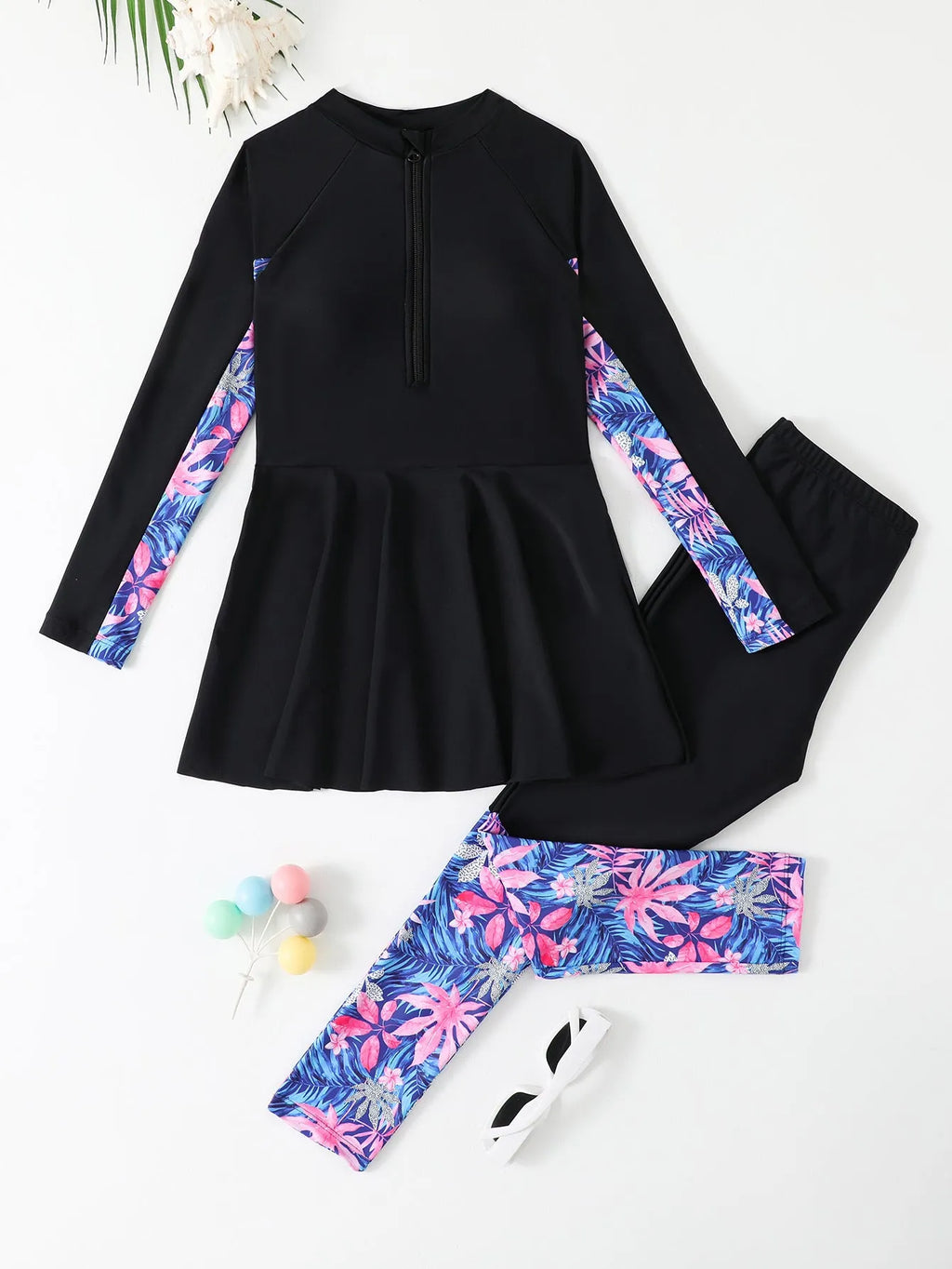 Girls split two-piece long-sleeved swimsuit in green with high elasticity fabric and briefs style