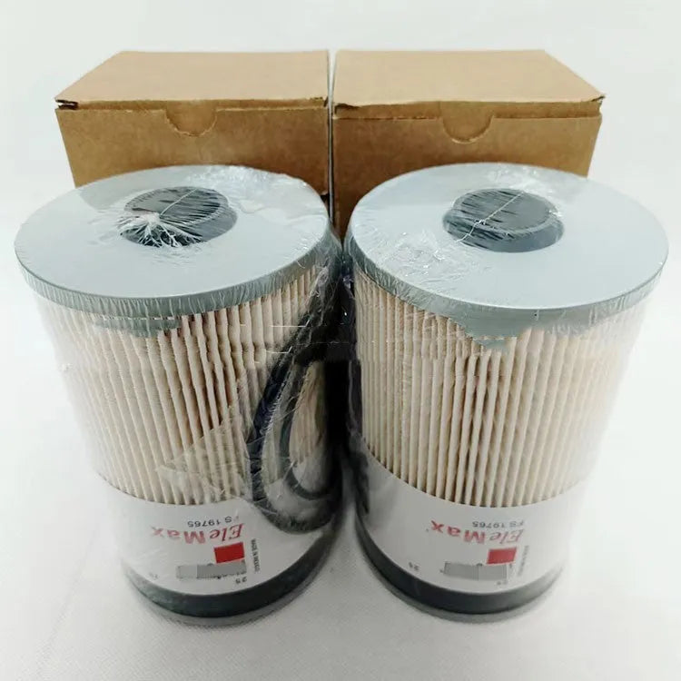 FS19764 diesel fuel filter with paper element, 106.93mm diameter, for generator sets.
