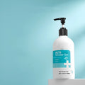 White bottle of cat bath lotion pet shampoo 500ml anti depilation flea removal deodorising