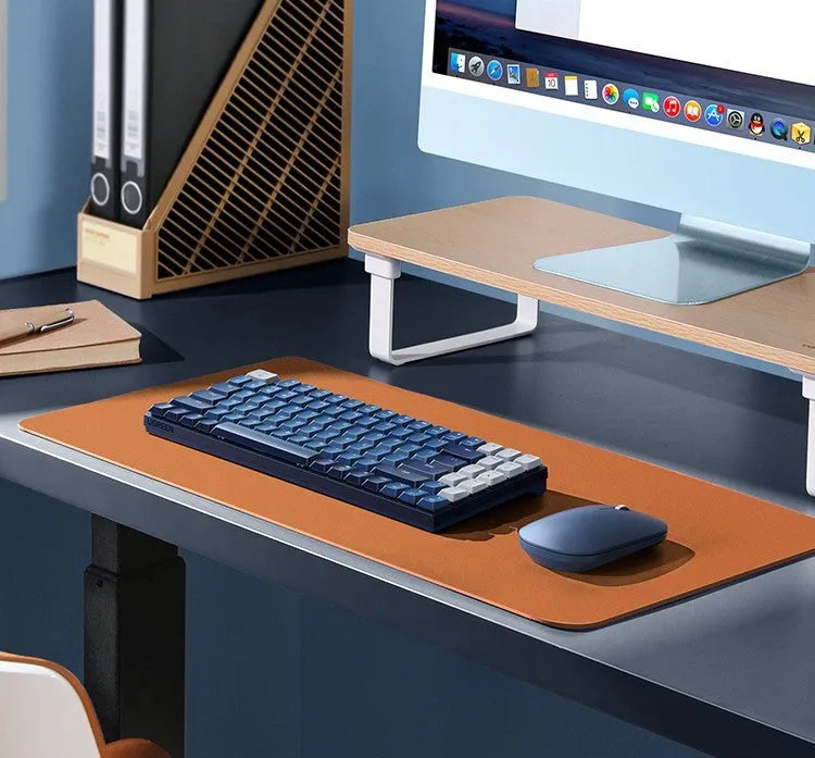 Ku102 mechanical keyboard in deep sea blue with tea axis switches, USB Bluetooth Type-C, and monochrome backlight.