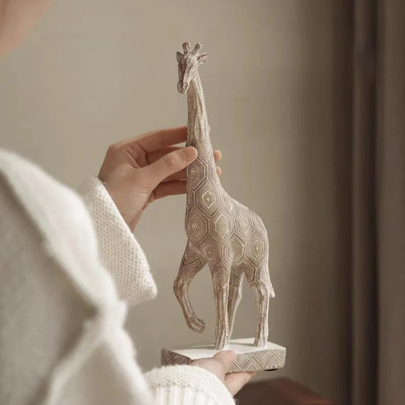 European style wood colour resin giraffe decorative ornament for home shelf display.