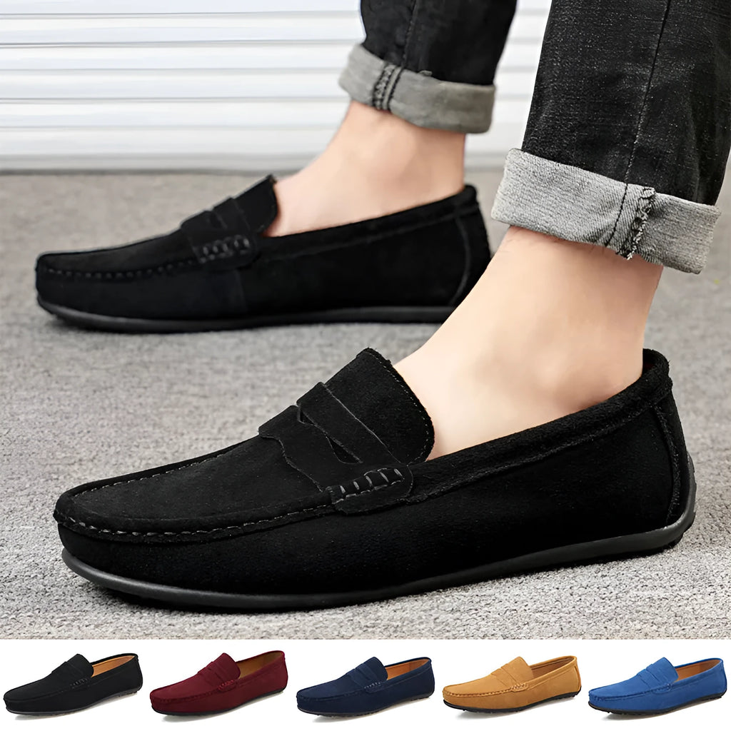 Men's solid colour suede loafers with round toe and flat rubber sole