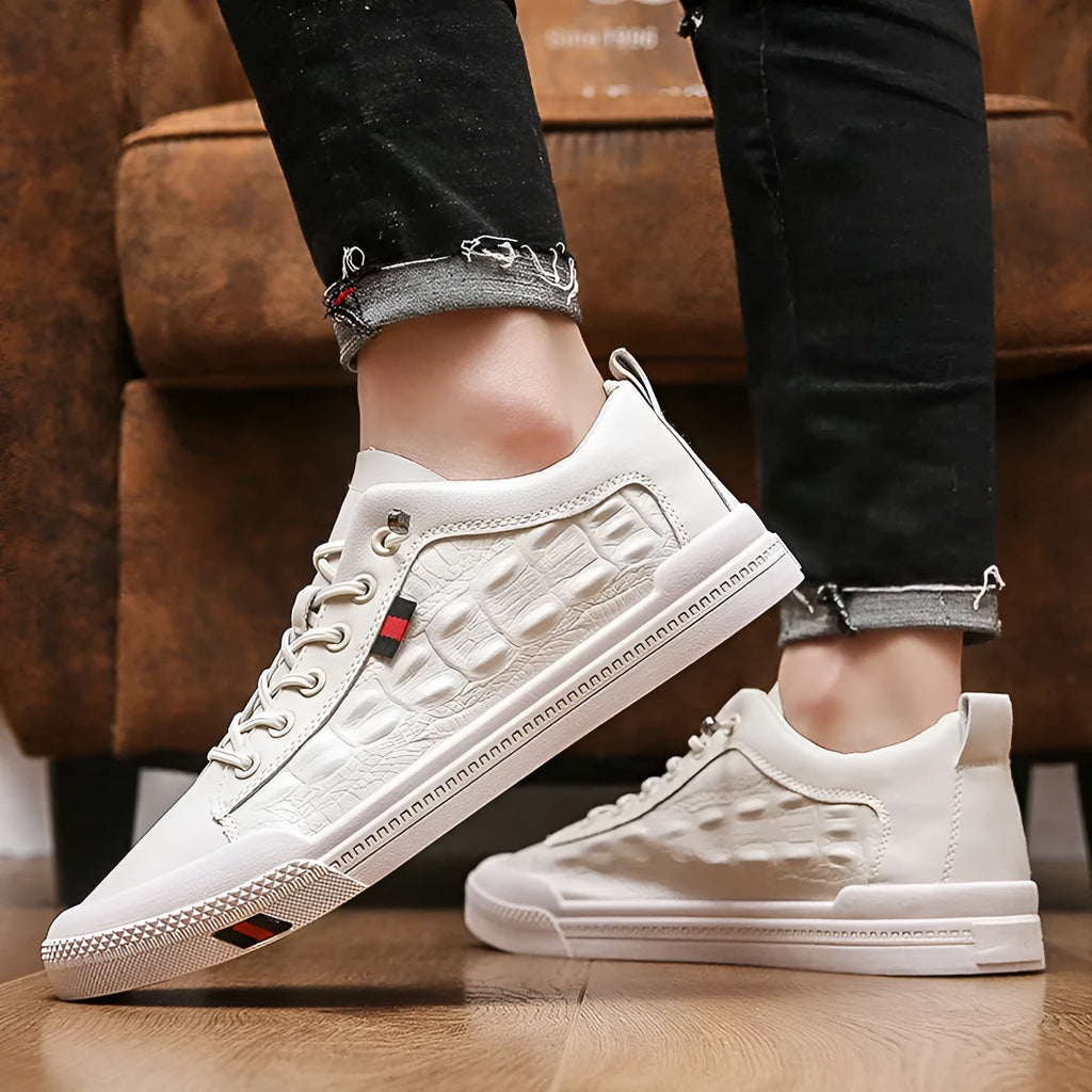 White men's lace-up casual sneakers with a round toe and flat rubber sole