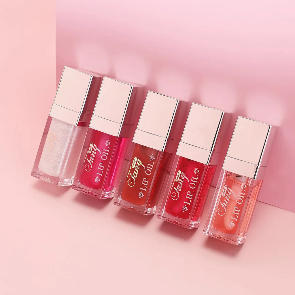 Five colour options of mint-flavoured lip gloss oil lipstick for moisturising and repair