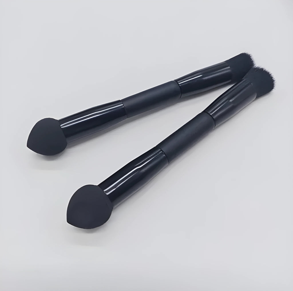 Double-headed miter sponge concealer brush with black wooden handle and artificial fibre heads