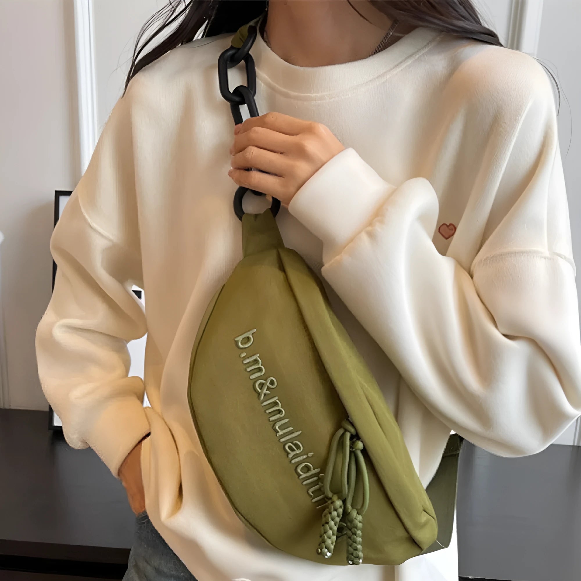 Women's shoulder bag in nylon with chain detail and outer pocket, urban simplicity style, beige colour option