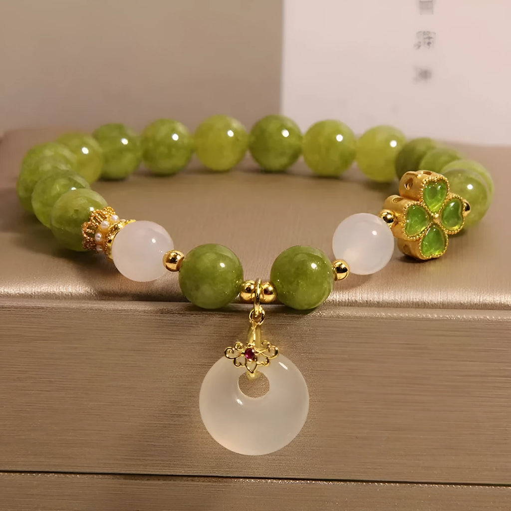 Women's green tourmaline bracelet with four-leaf clover charm and safety buckle in new Chinese style