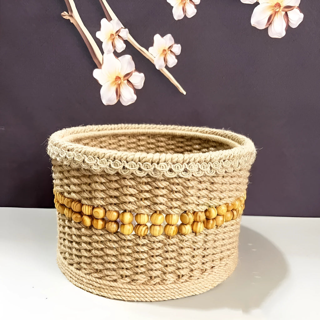 Hand-made brown rattan storage basket for snacks, cosmetics and sundries, available in 20cm and 23cm sizes.