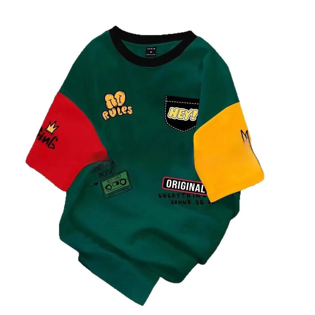 Man's loose fit printed casual T-shirt in a trendy colour with short sleeves.