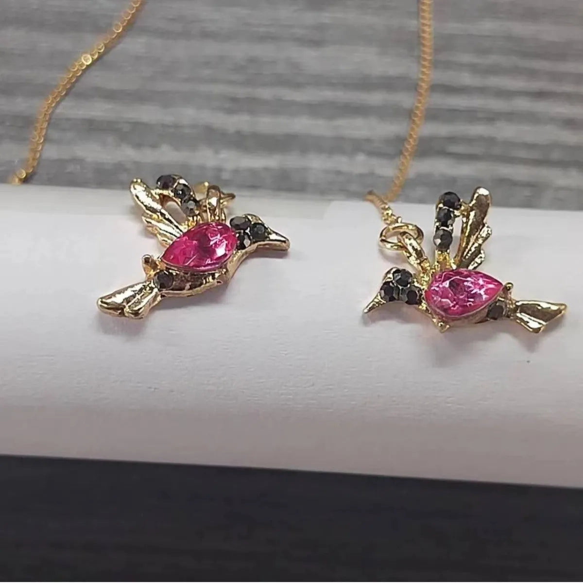 Bird hanging long earrings with electroplated zirconium wings in red, blue and red lvzuan colours