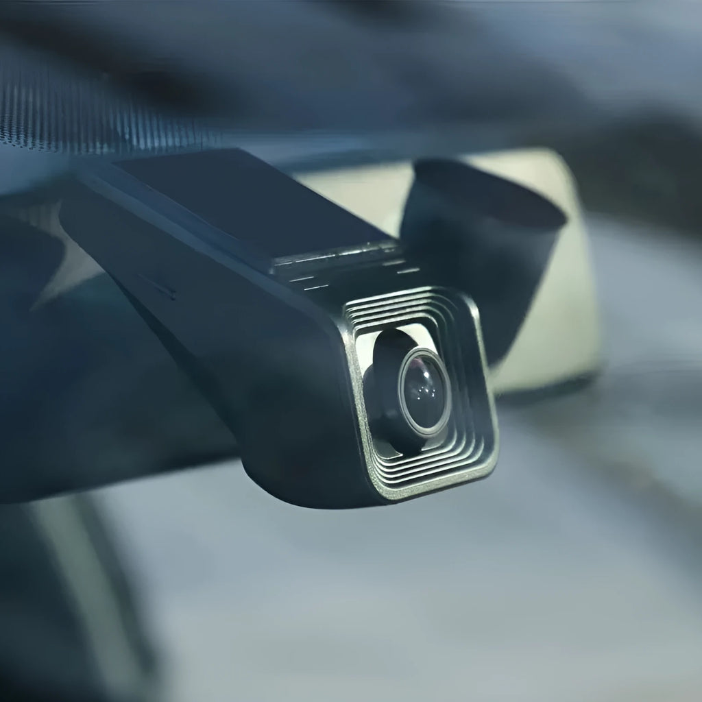 1080p HD night vision car dash camera with WiFi connectivity for smartphone app control