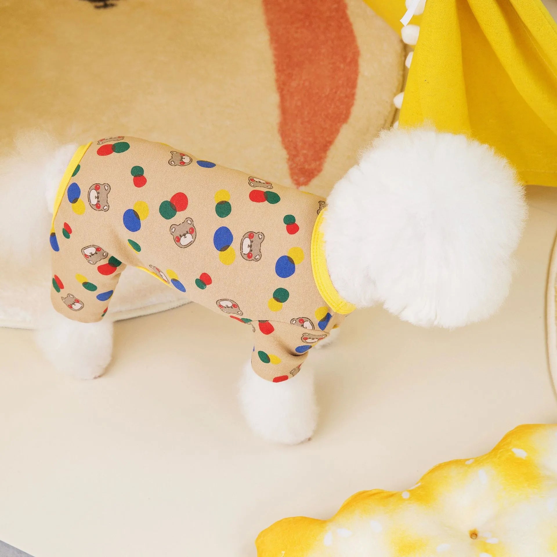 Dog pet clothes with colourful ball bear print in beige on a casual cotton-spandex pet top