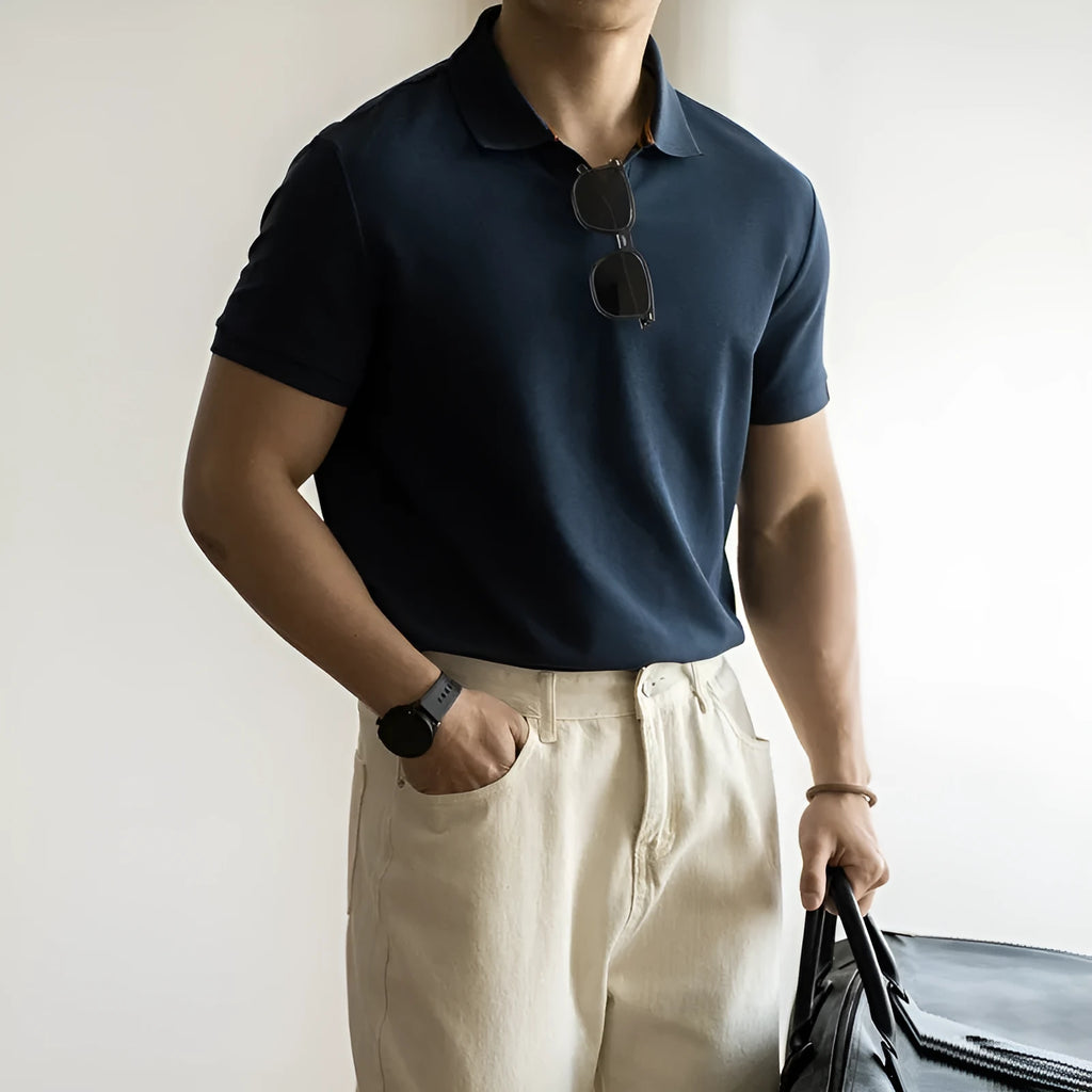 Cotton polyester American-style polo shirt in blue colour with short sleeves and regular fit