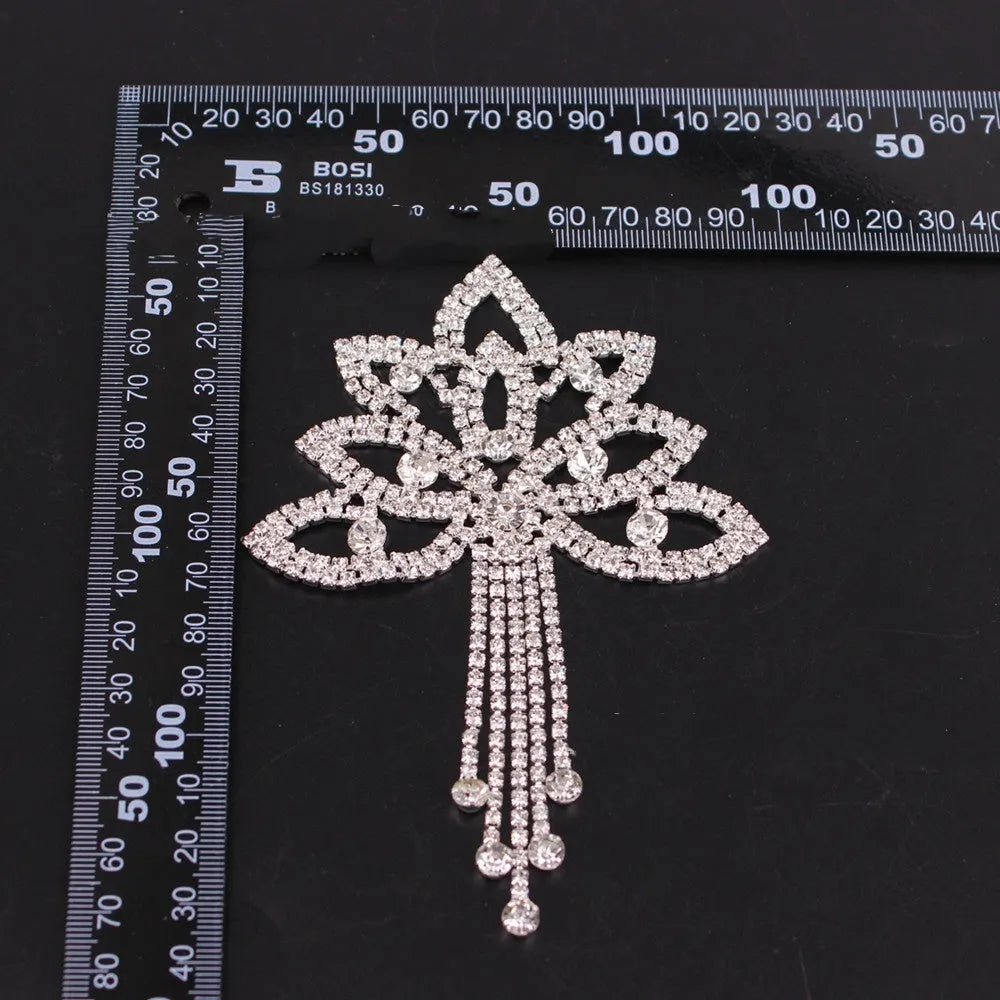 Crystal rhinestone flower applique with tassel in gold white diamond for wedding dress decoration