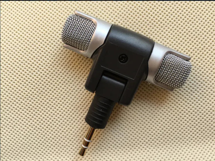 Mini wireless condenser microphone for computer camera recording omni-directional with over 12 hours battery