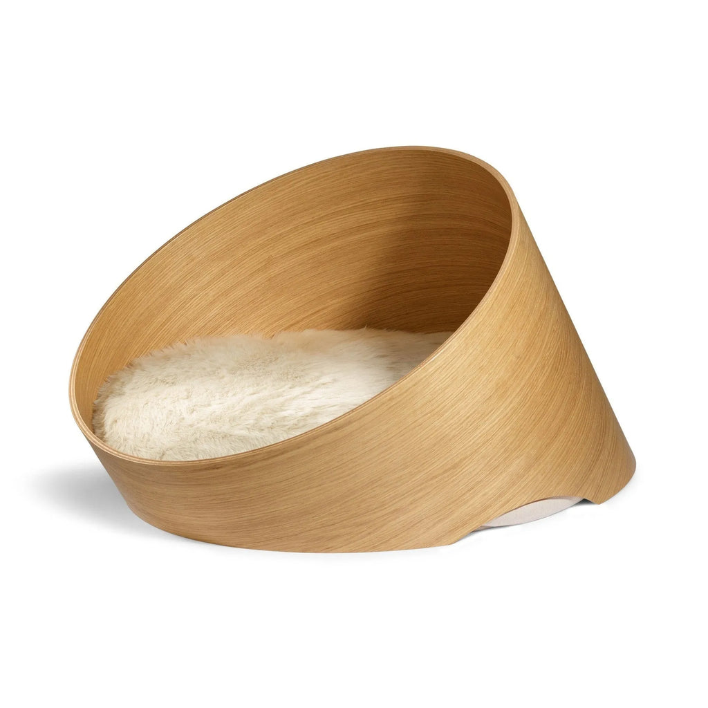 Solid wood round indoor cat cattery bed with 35cm or 50cm diameter, natural wood colour
