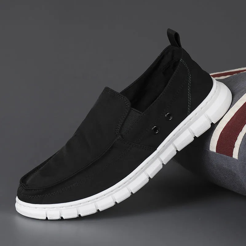Men's leather shoes with elastic band and colour matching design in microfiber with rubber sole