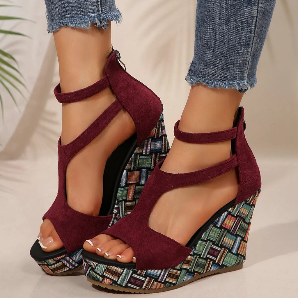 Women's beige ankle-strap sandals with a buckle, thick rubber sole featuring hemp, and a cloth upper.