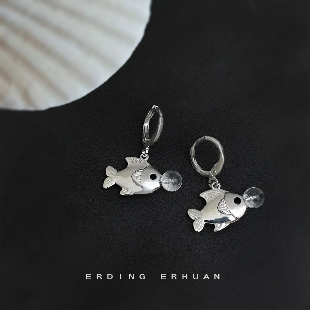 Copper bubble fish earrings with electroplated finish and animal modelling design