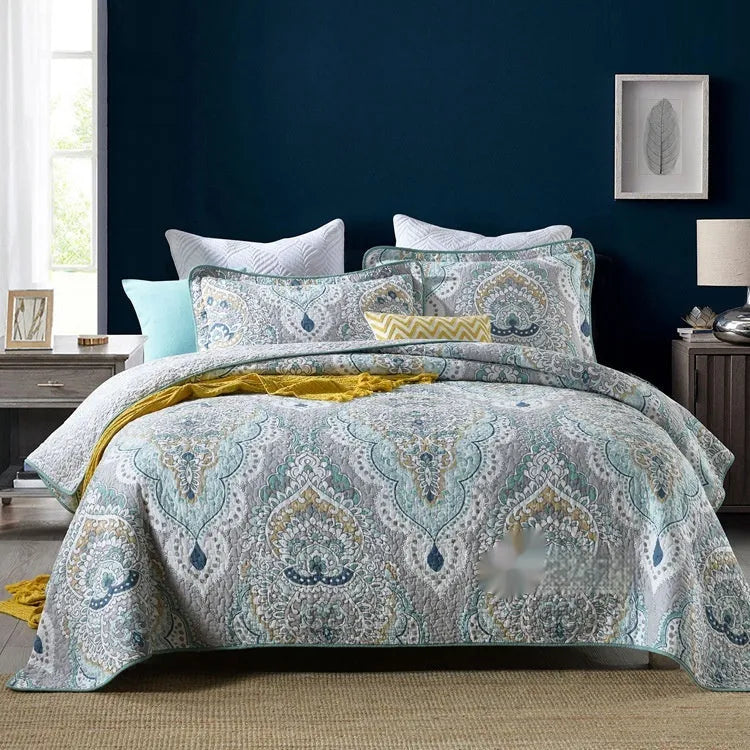 Quilted cotton bed cover set with printed pattern on 1.5-1.8m bed including two pillowcases