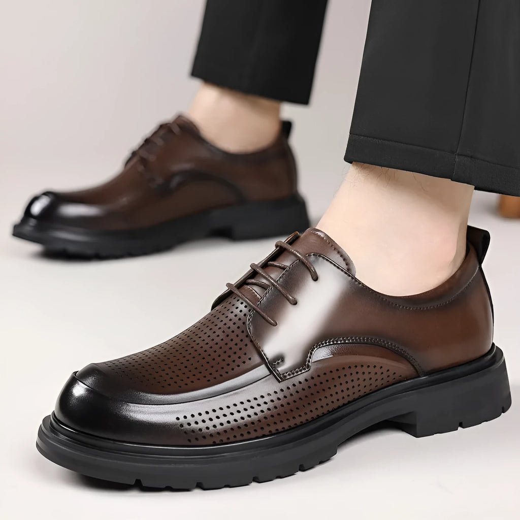 Men's hollow leather low-top business shoes in All Seasons Brown with wedge heel and sewing line detailing