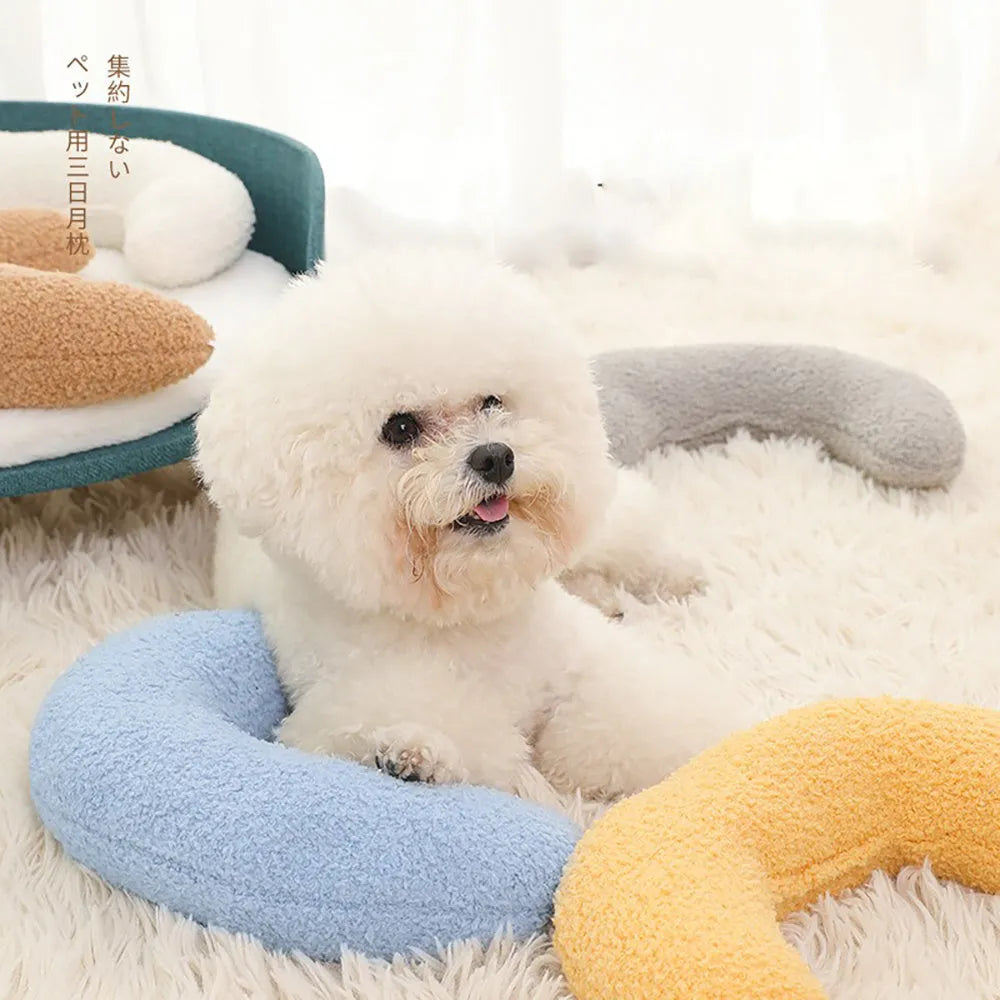 U-shaped blue cat pillow with adjustable fabric collar for pet cervical support