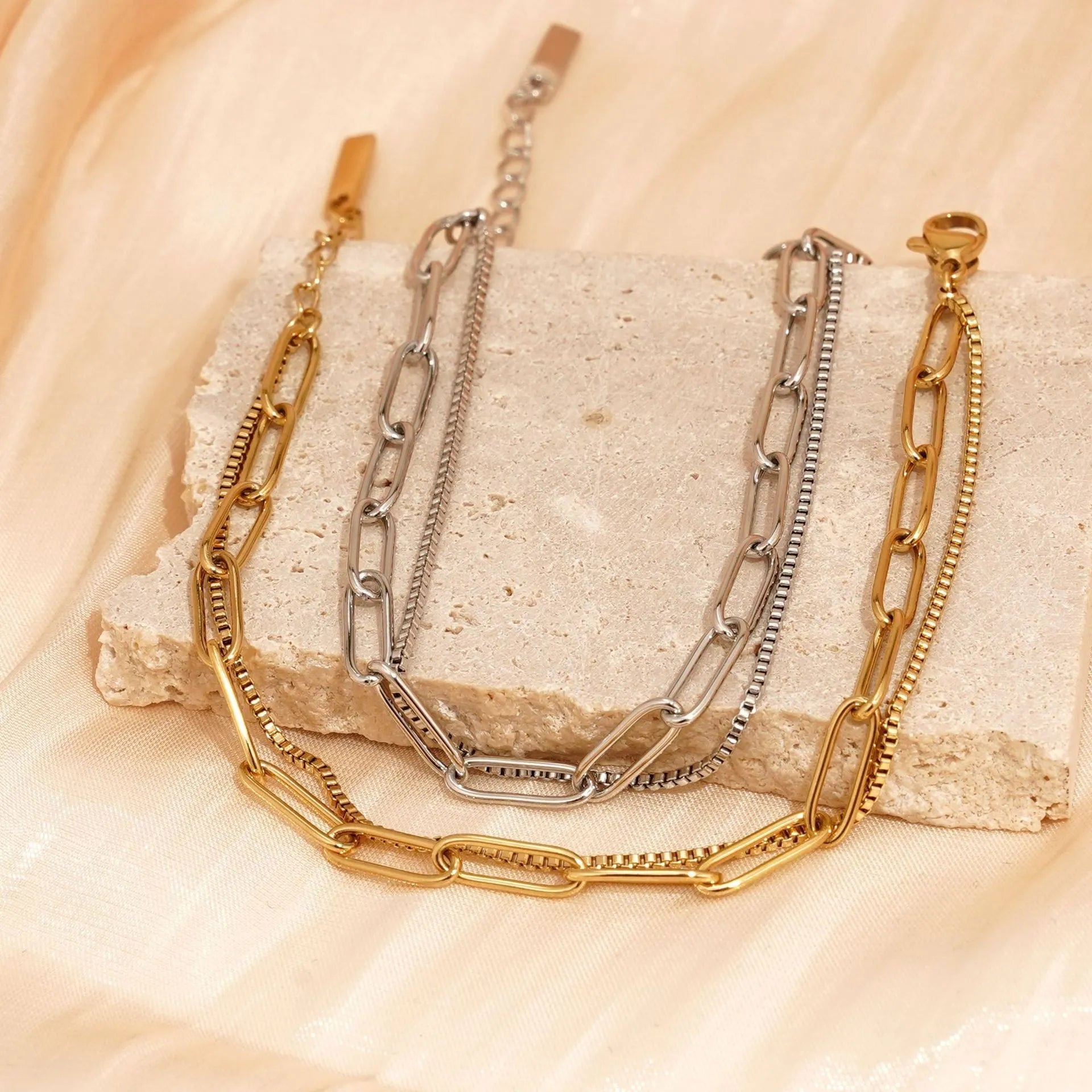 Double layer titanium steel women's bracelet with geometric lines in gold or silver finish
