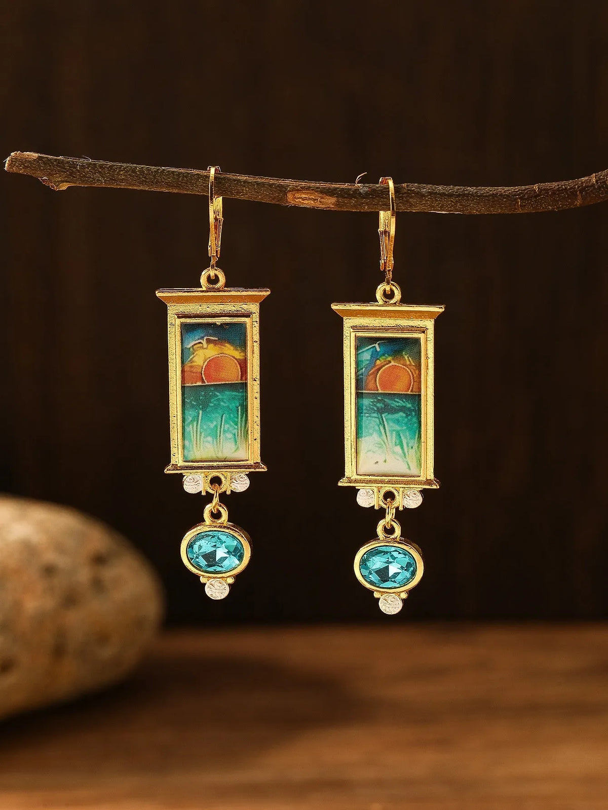 Gold retro simple and exaggerated earrings made from alloy with electroplating, one pair