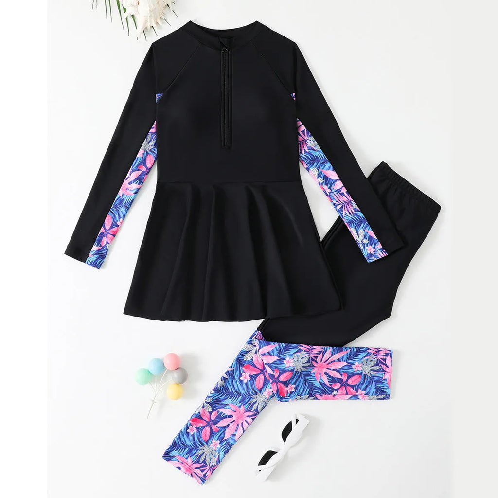 Girls split two-piece long-sleeved swimsuit in green with high elasticity fabric and briefs style