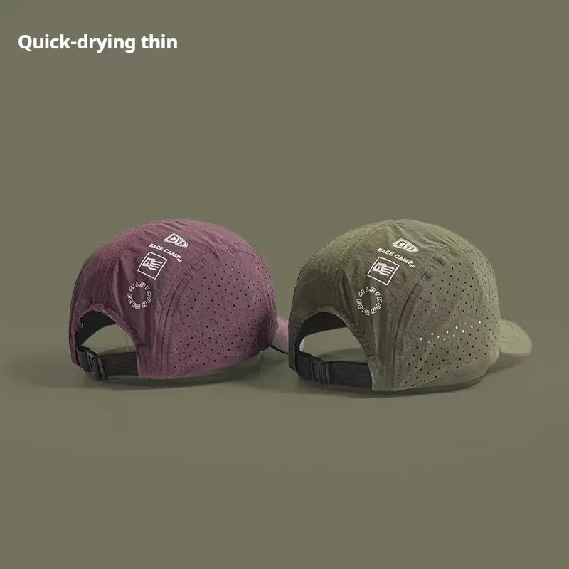 Men's adjustable baseball cap in breathable mesh fabric with dome crown