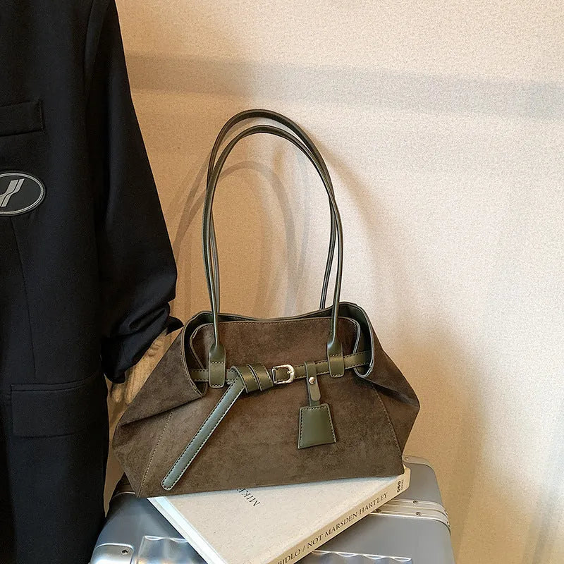 Retro large capacity tote bag in deerskin velvet with matte finish, horizontal square shape, single shoulder strap, available in black brown coffee green