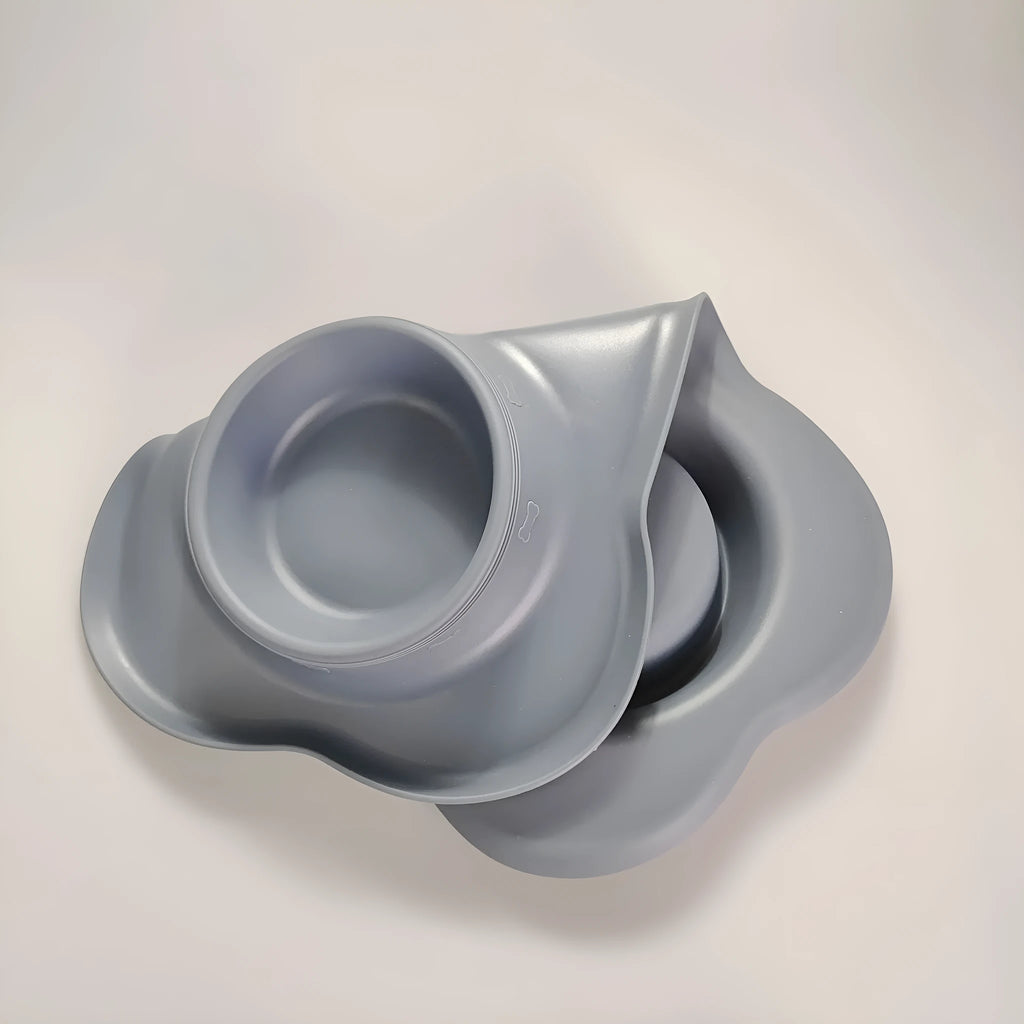 Large double dog bowl silicone mat set in chosen colour with stainless steel bowls