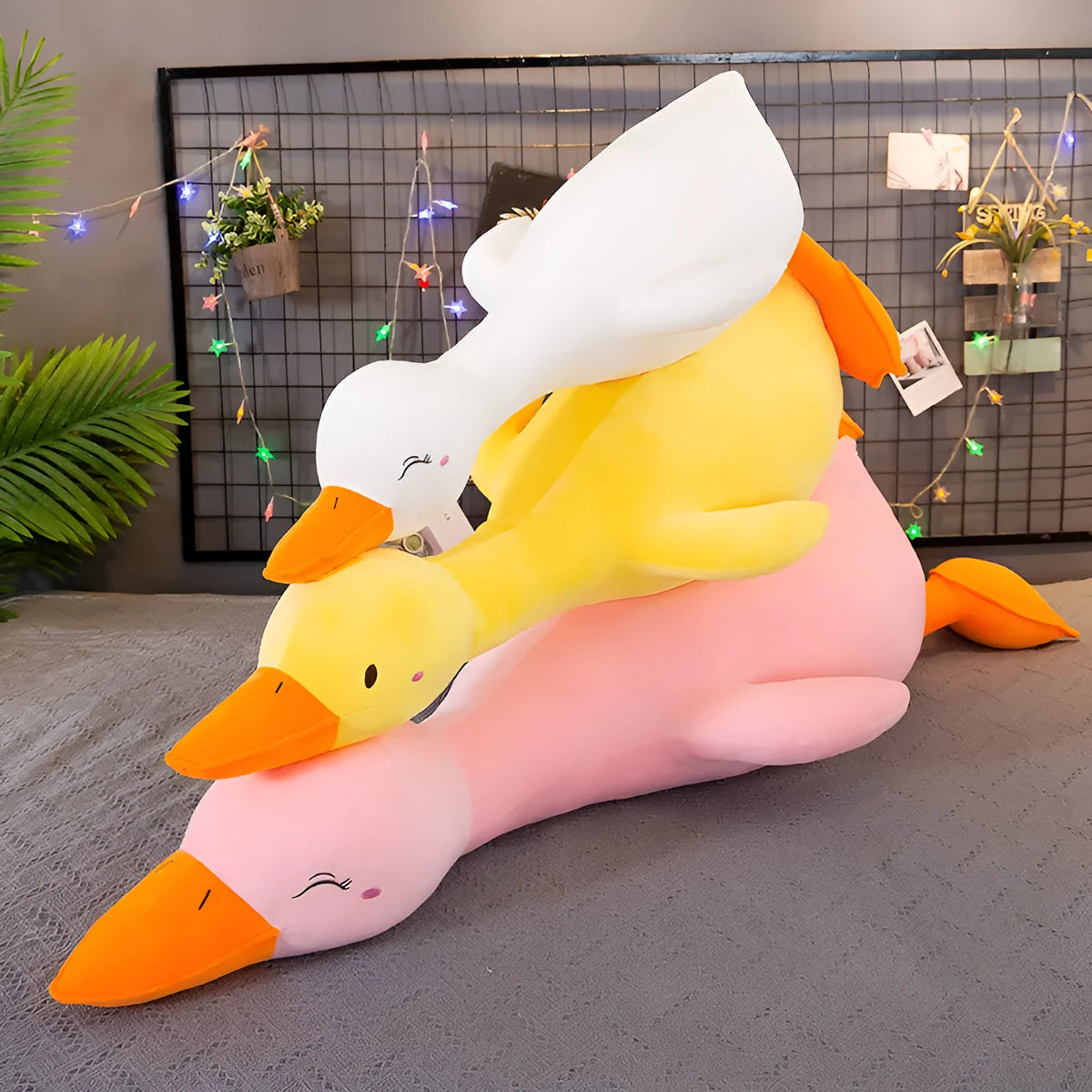 Lying style plush duck toy in white, yellow or pink, 65cm to 160cm, down cotton filled.