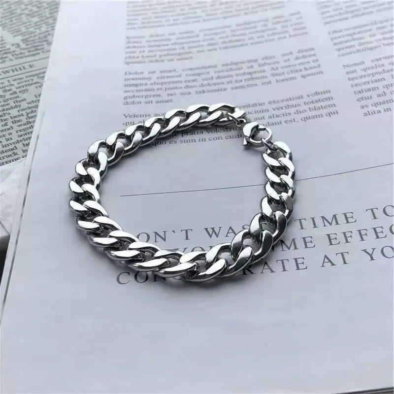 Silver titanium steel Cuban chain bracelet 21cm circumference 9mm width unisex