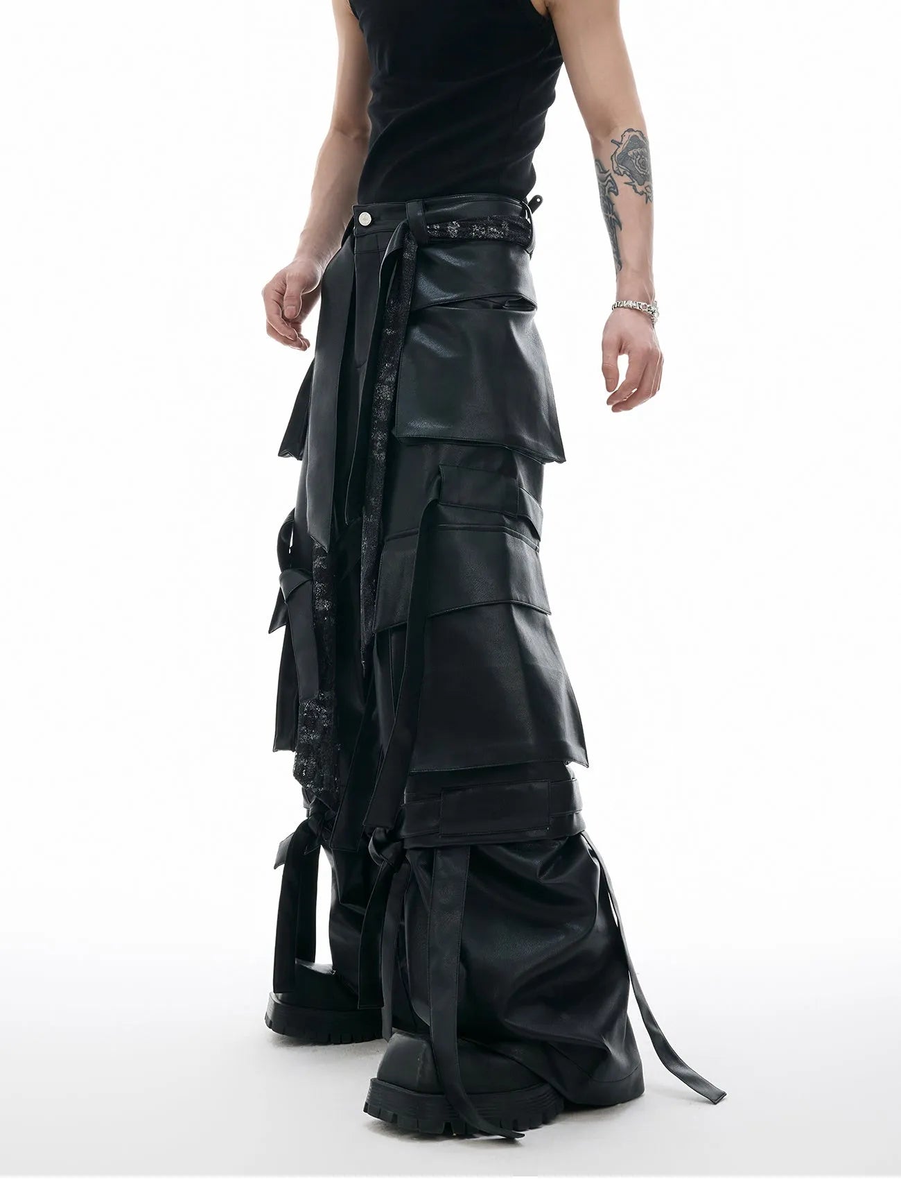 Black loose-fit retro trousers with quilted detailing and multiple pockets